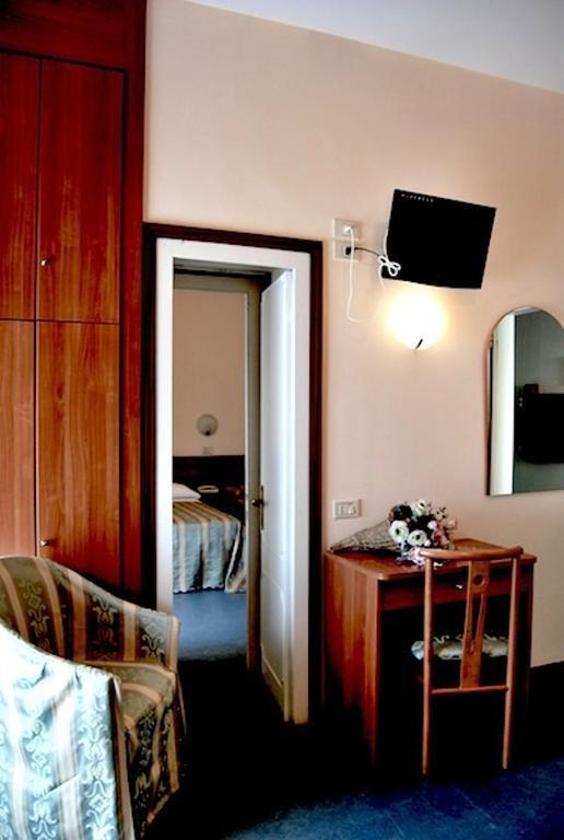 Hotel Acerboli Rimini Værelse billede