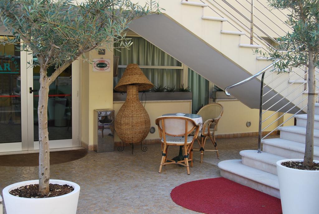 Hotel Acerboli Rimini Eksteriør billede
